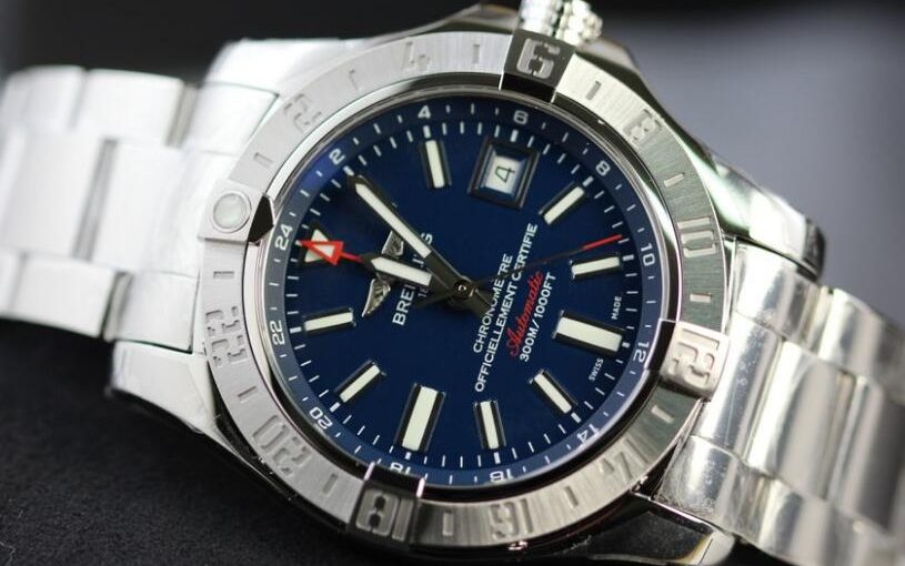Breitling Avenger II GMT Knockoff UK Watches With Noble Blue Dials Of Decent Styles